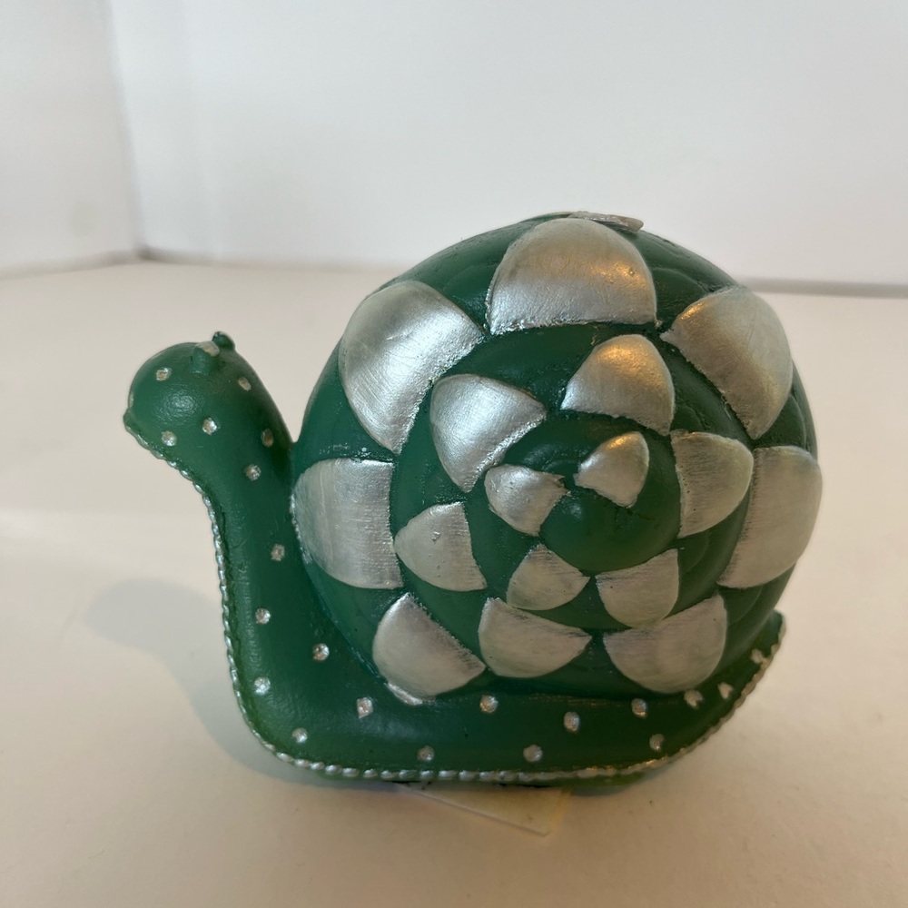 New in Box MacKenzie-Childs Glow Set of Snail Shaped Candles Emerald Check - Picture 12 of 13